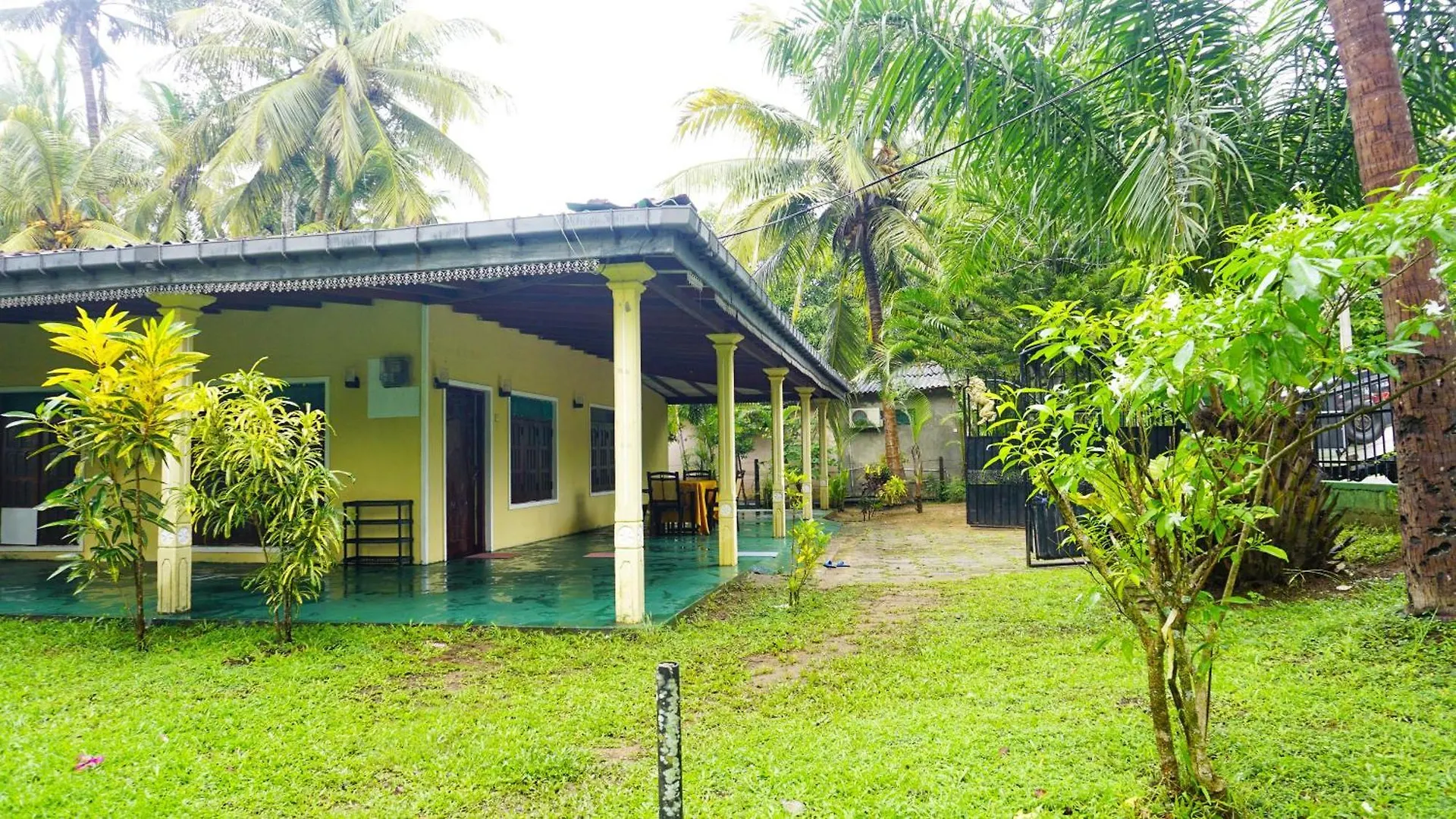 Bed & Breakfast Lavish Layer Homestay Sigiriya